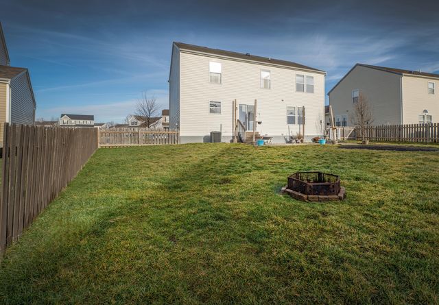 306 Eagles Nest Avenue, Johnstown, OH 43031