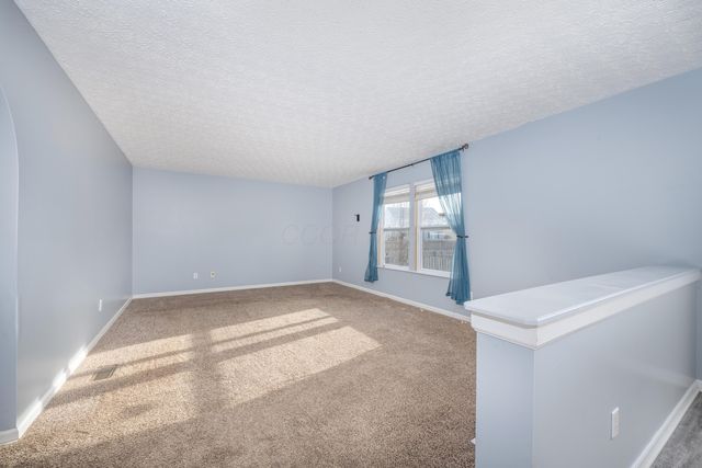 306 Eagles Nest Avenue, Johnstown, OH 43031