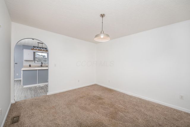 306 Eagles Nest Avenue, Johnstown, OH 43031