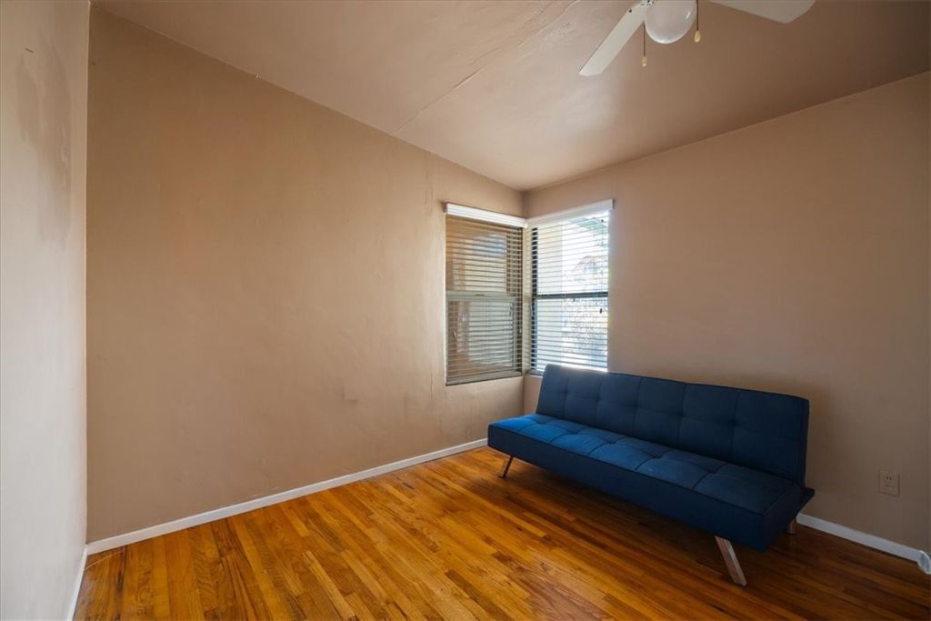 Image 18 of property listing at 3139 Winlow Street, San Diego, CA 92105