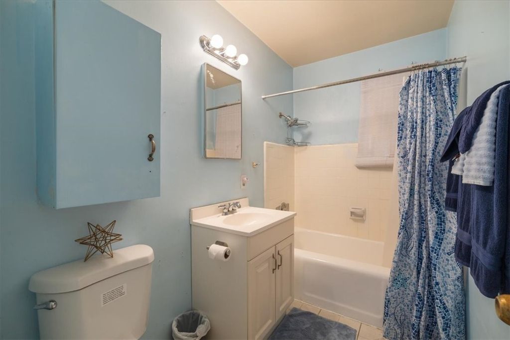 Image 20 of property listing at 3139 Winlow Street, San Diego, CA 92105
