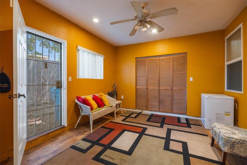 Image 23 of property listing at 3139 Winlow Street, San Diego, CA 92105