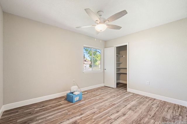 8423 CLEAR MDWS, Converse, TX 78109