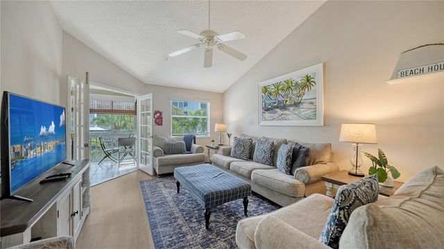 1350 SIESTA BAYSIDE DRIVE 1350B, Sarasota, FL 34242