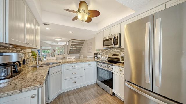 1350 SIESTA BAYSIDE DRIVE 1350B, Sarasota, FL 34242