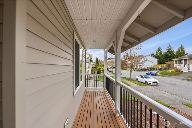 19216 Crown Ridge Boulevard, Arlington, WA 98223