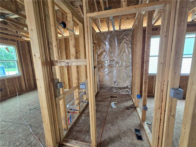 318 Delta Way, Elyria, OH 44035