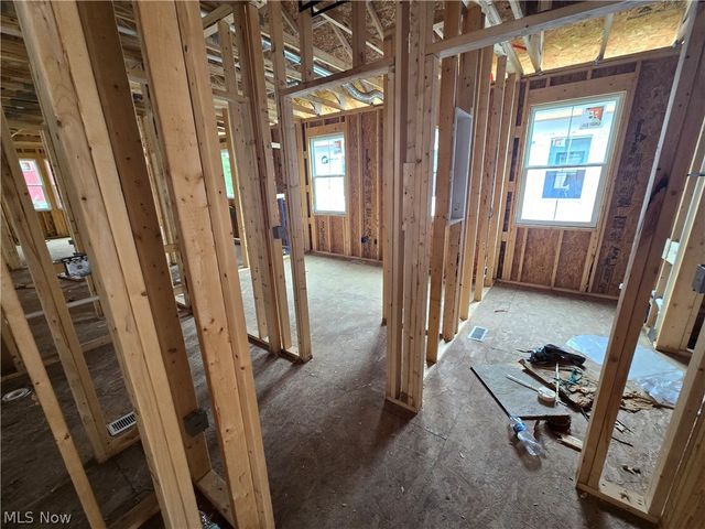 318 Delta Way, Elyria, OH 44035