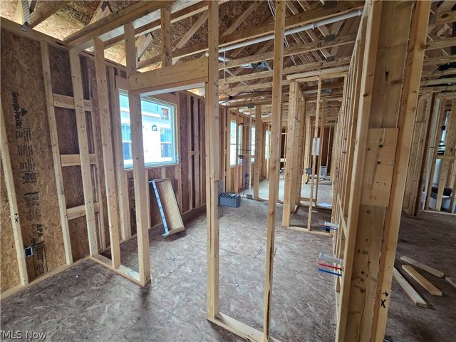 318 Delta Way, Elyria, OH 44035