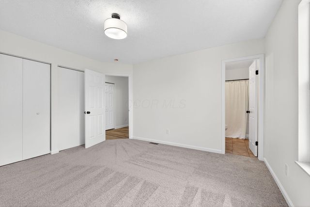 367 Effington Lane, Columbus, OH 43207