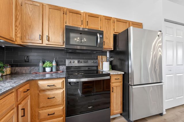 367 Effington Lane, Columbus, OH 43207