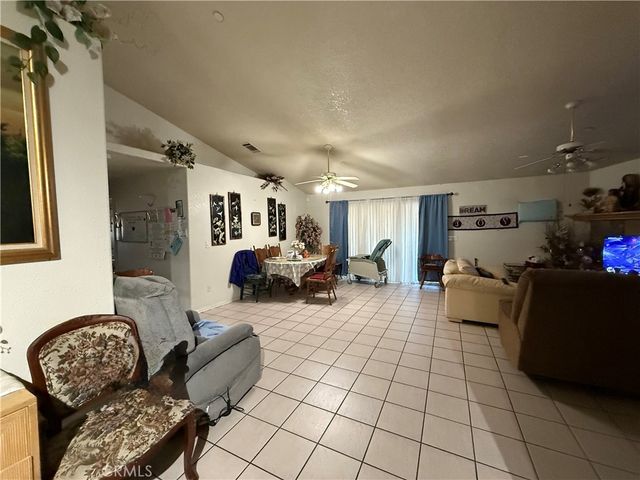 21160 US Highway 18, Apple Valley, CA 92307