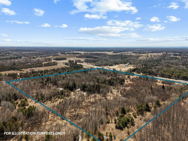 6762 Pierce Road, Paradise Twp, MI 49649