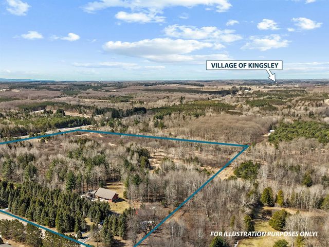 6762 Pierce Road, Paradise Twp, MI 49649