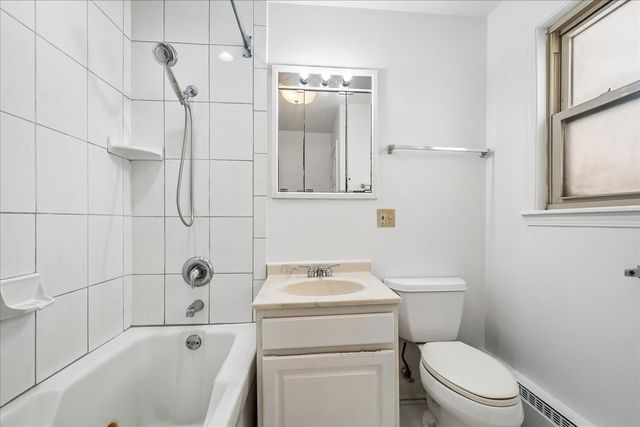 7536 N RIDGE Boulevard 3E, Chicago, IL 60645