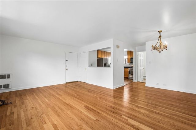 7536 N RIDGE Boulevard 3E, Chicago, IL 60645