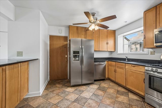 7536 N RIDGE Boulevard 3E, Chicago, IL 60645