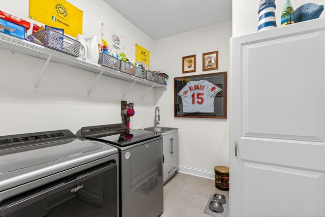 10245 Hyland Run, Plain City, OH 43064