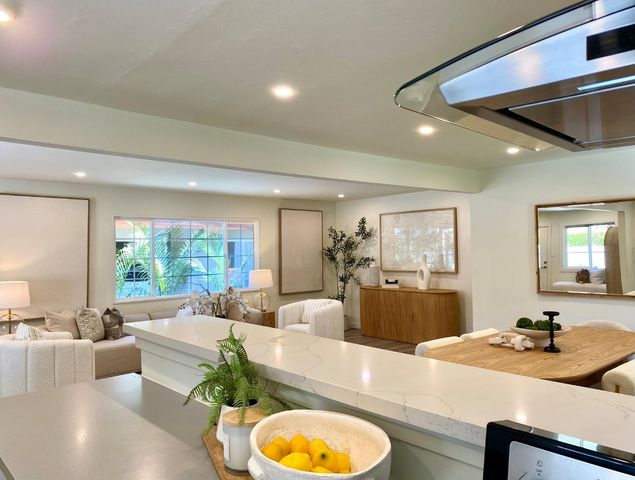150 Middlefield Road, Palo Alto, CA 94301