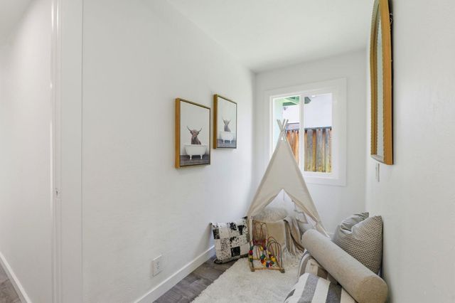 150 Middlefield Road, Palo Alto, CA 94301