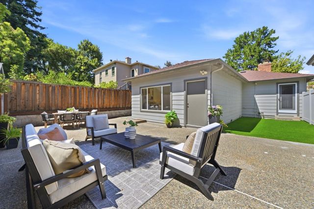 150 Middlefield Road, Palo Alto, CA 94301