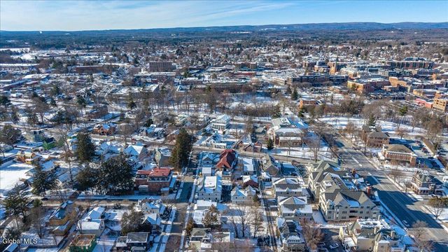122 Regent Street Unit 1, Saratoga Springs, NY 12866