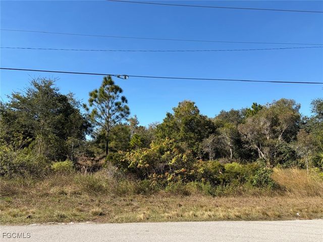 1111 Carl AVE, Lehigh Acres, FL 33971