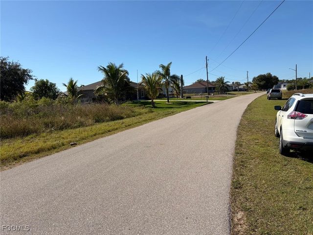 1111 Carl AVE, Lehigh Acres, FL 33971