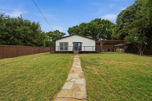 917 E Worth Street, Grapevine, TX 76051