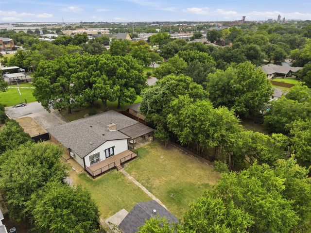 917 E Worth Street, Grapevine, TX 76051