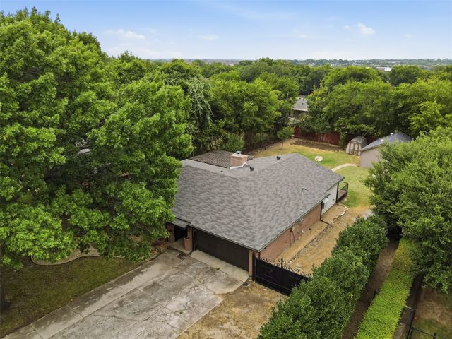 917 E Worth Street, Grapevine, TX 76051