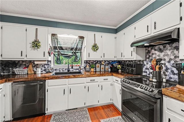 118 Pine Top Road, Lexington, NC 27295