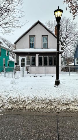 963 3rd Street E, Saint Paul, MN 55106
