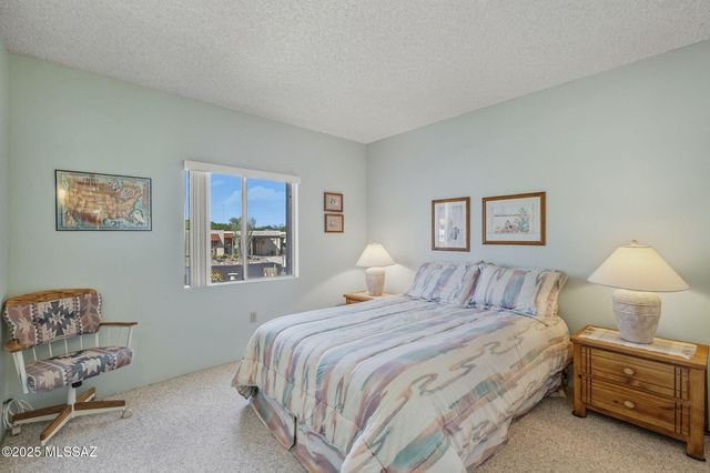 1319 S Desert Meadows Circle, Green Valley, AZ 85614