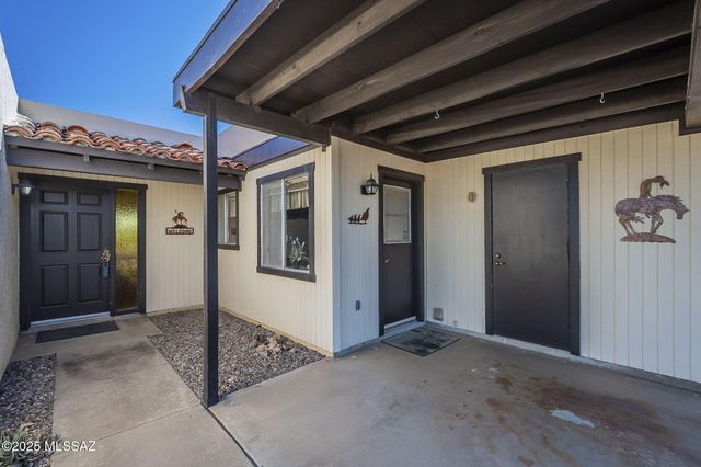 1319 S Desert Meadows Circle, Green Valley, AZ 85614