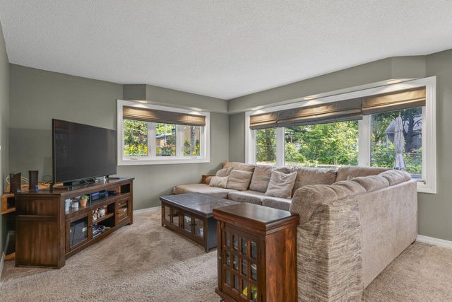 1536 9th Avenue NE, Rochester, MN 55906