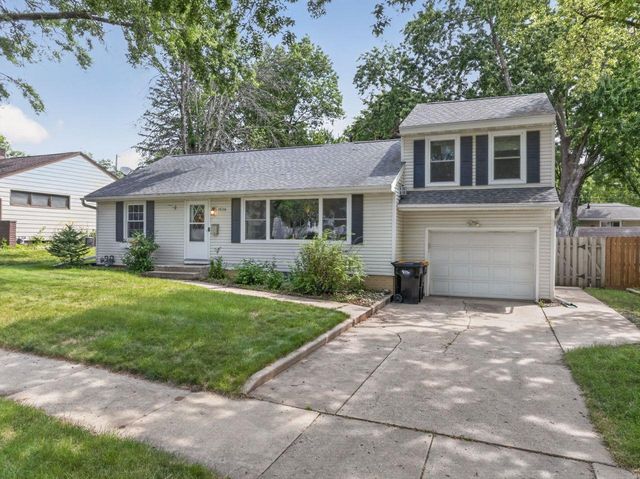 1536 9th Avenue NE, Rochester, MN 55906