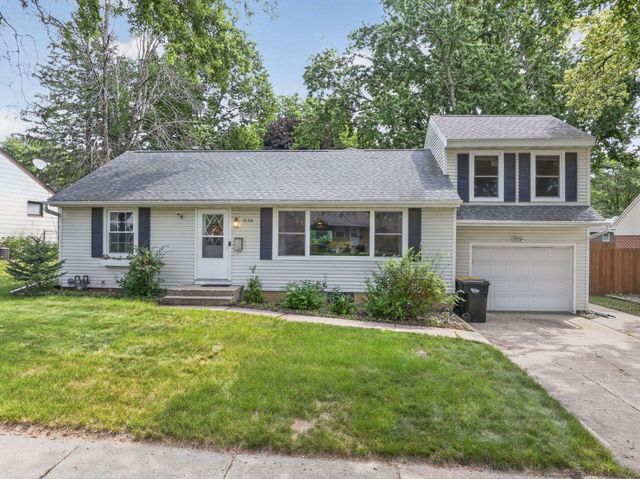1536 9th Avenue NE, Rochester, MN 55906