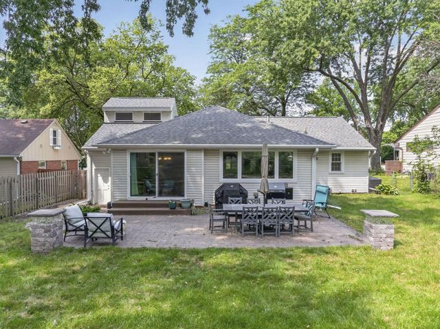 1536 9th Avenue NE, Rochester, MN 55906