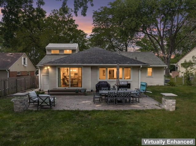 1536 9th Avenue NE, Rochester, MN 55906