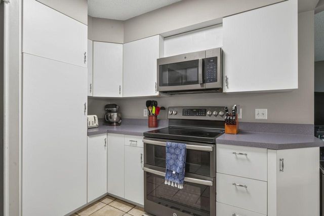 1536 9th Avenue NE, Rochester, MN 55906