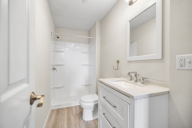 202 Broadway 31, Lawrence, MA 01840