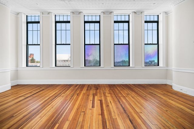 202 Broadway 31, Lawrence, MA 01840