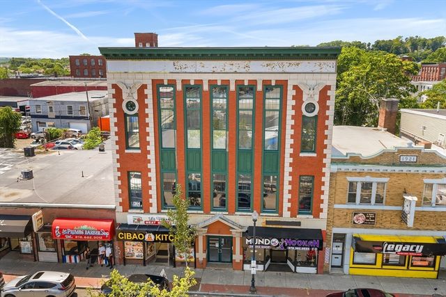 202 Broadway 31, Lawrence, MA 01840