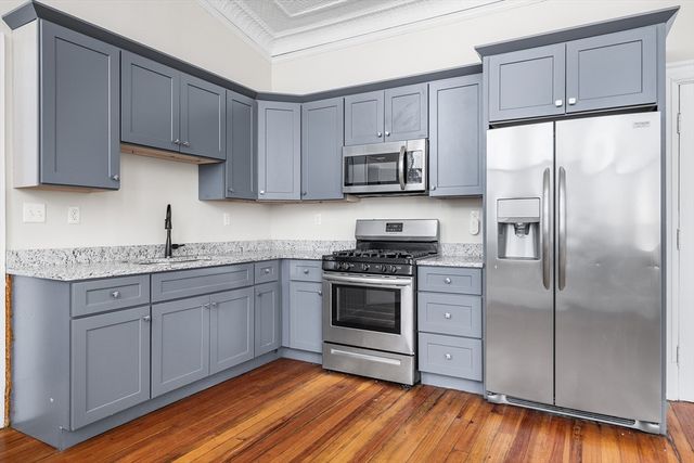 202 Broadway 31, Lawrence, MA 01840