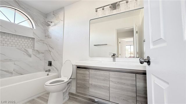 365 Peach Tree Drive, Henderson, NV 89014