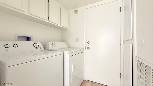 365 Peach Tree Drive, Henderson, NV 89014