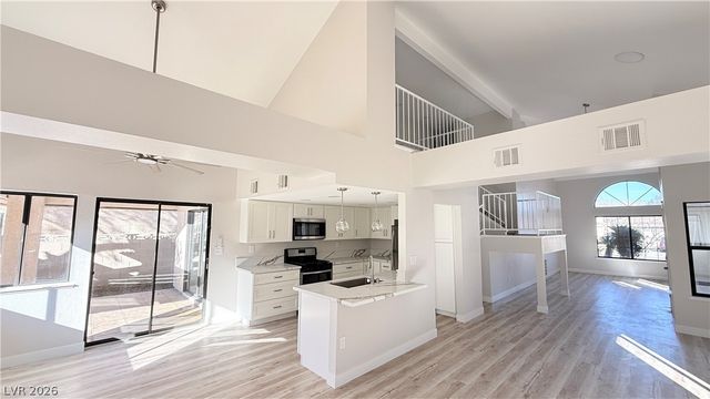 365 Peach Tree Drive, Henderson, NV 89014