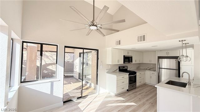 365 Peach Tree Drive, Henderson, NV 89014