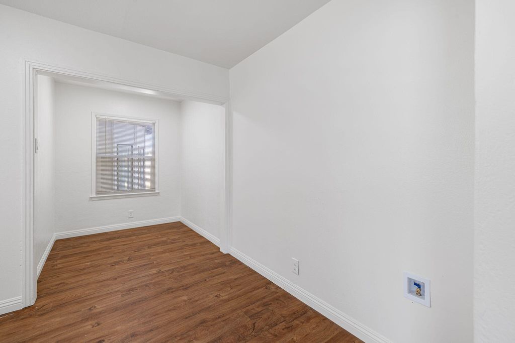 Image 14 of property listing at 210 E Bush Street, Lemoore, CA 93245